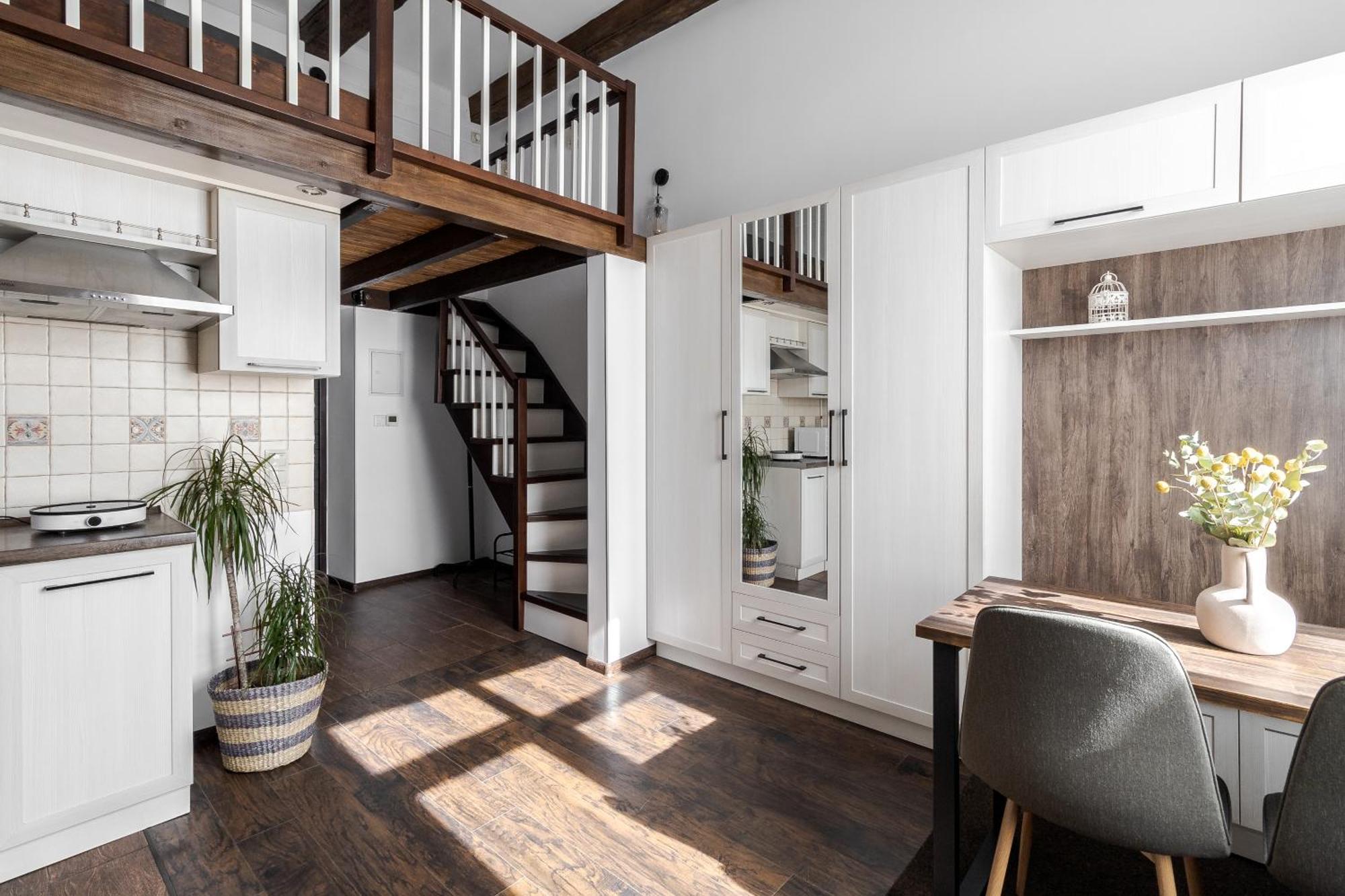 Inshiapartments On Slovatskoho Str リヴィウ エクステリア 写真