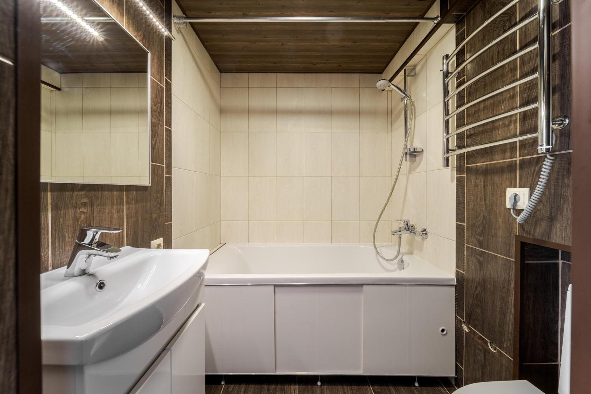 Inshiapartments On Slovatskoho Str リヴィウ エクステリア 写真